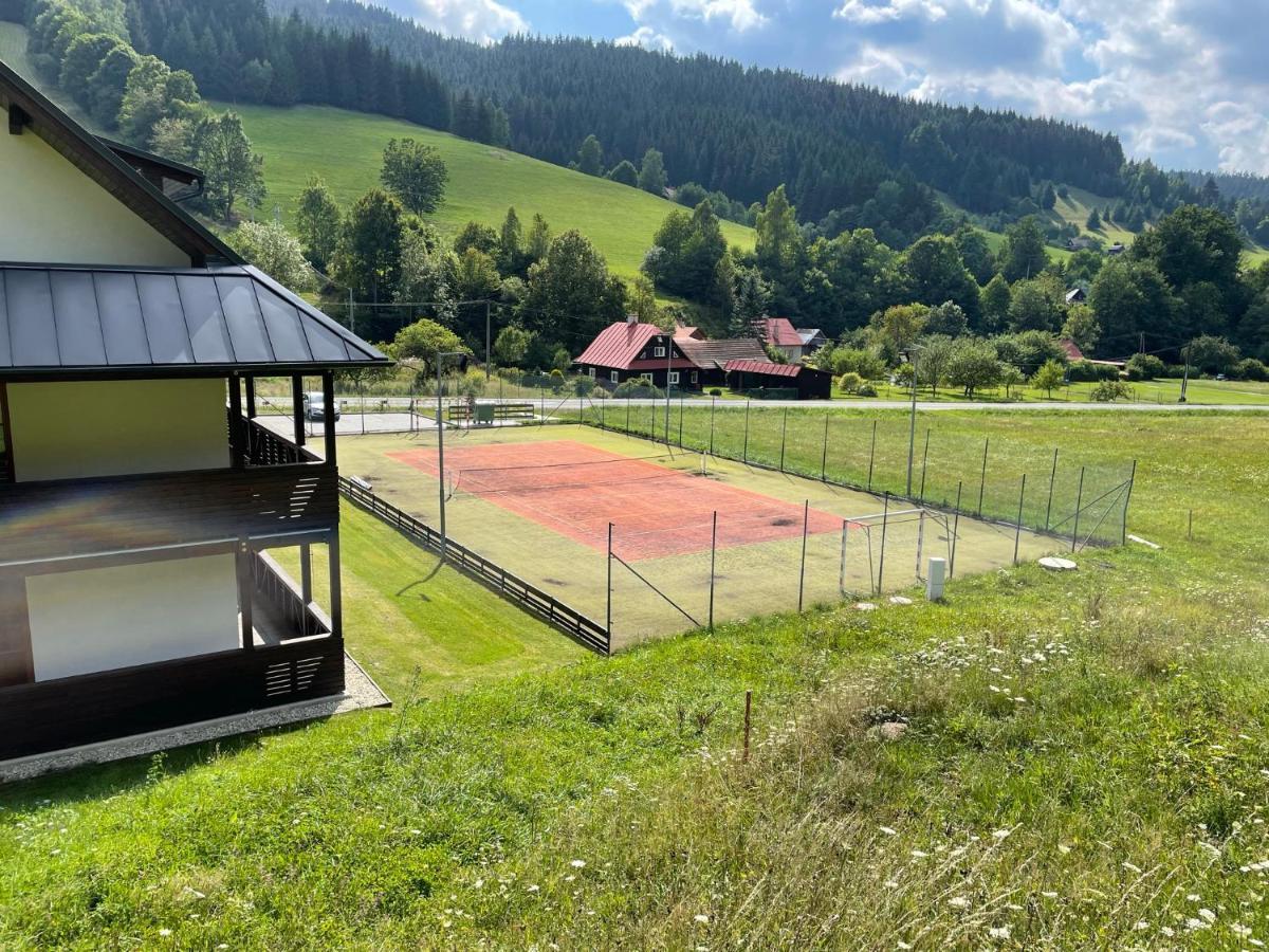 Apartmán NETA Velké Karlovice, Polanský Dvůr Exterior foto